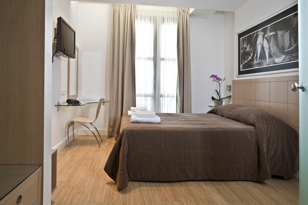 Chic Hotel Атина Стая снимка
