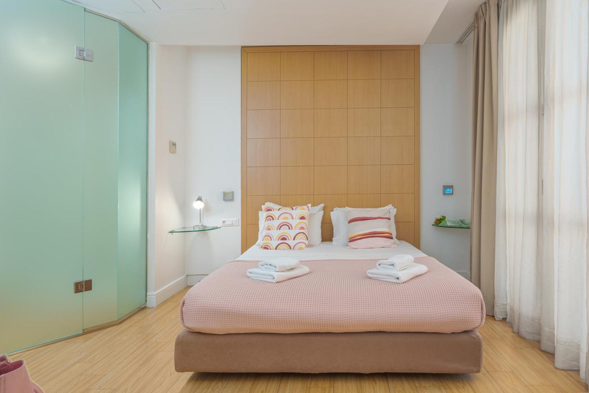 Chic Hotel Атина Екстериор снимка