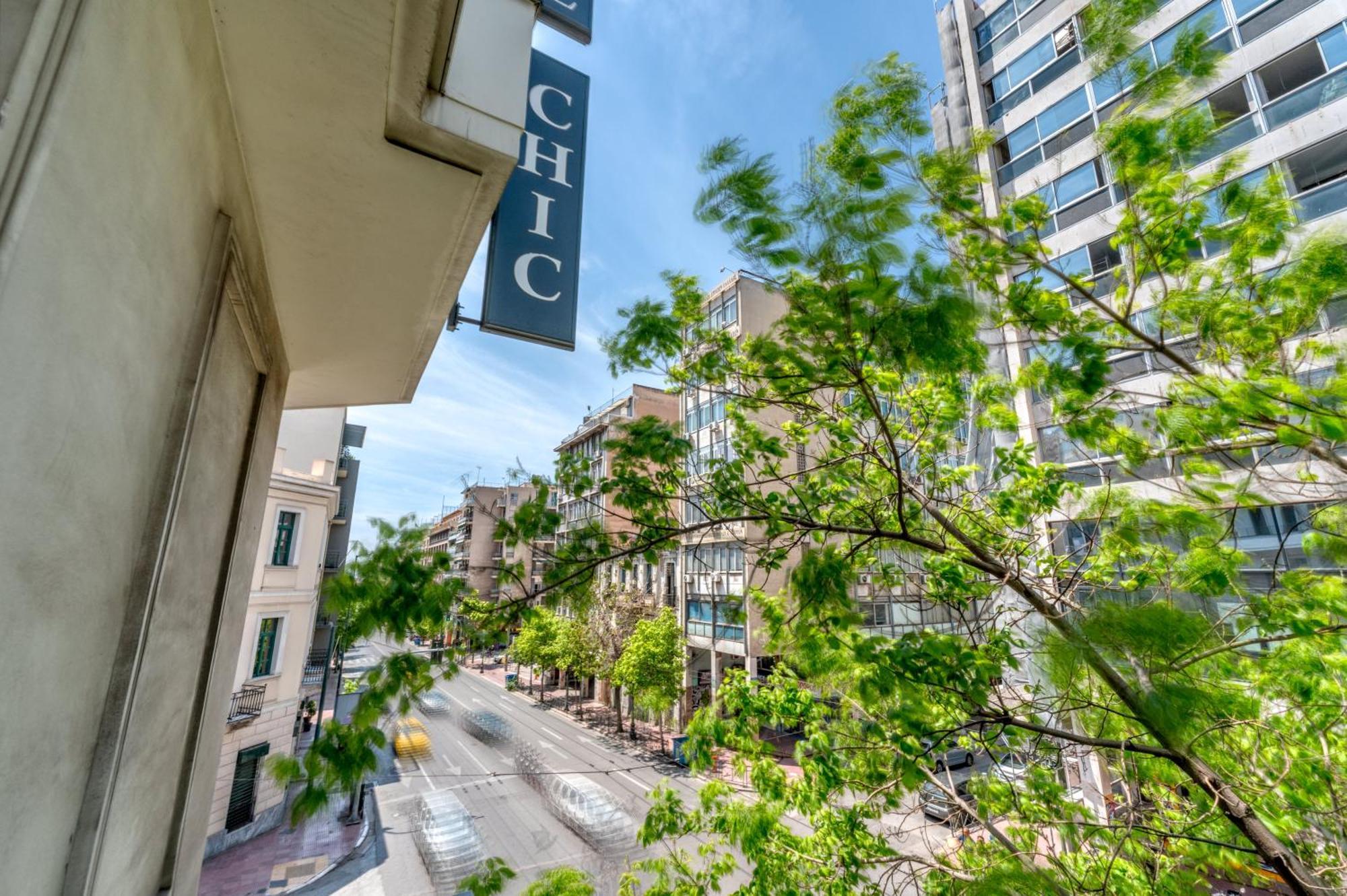 Chic Hotel Атина Екстериор снимка