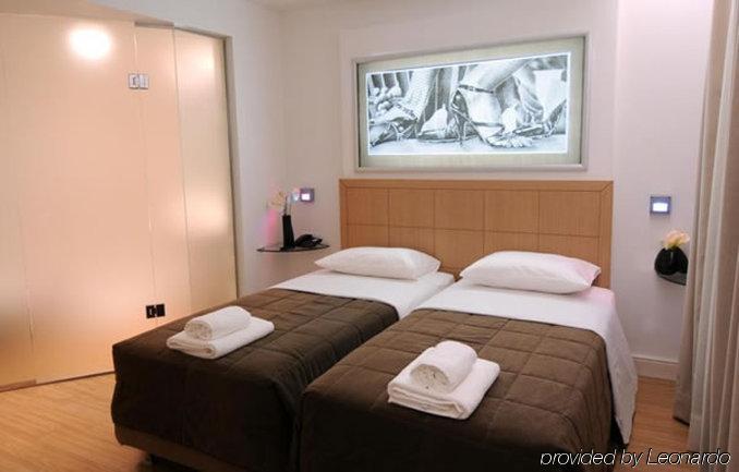 Chic Hotel Атина Стая снимка