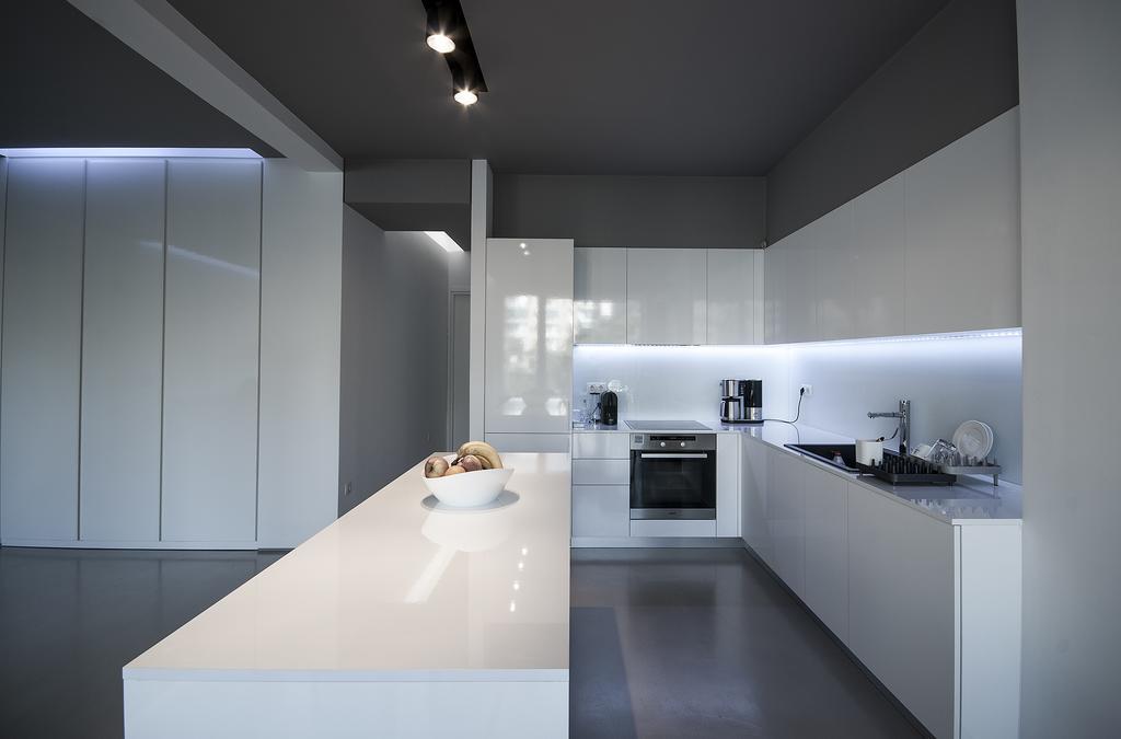 Chic Hotel Атина Екстериор снимка