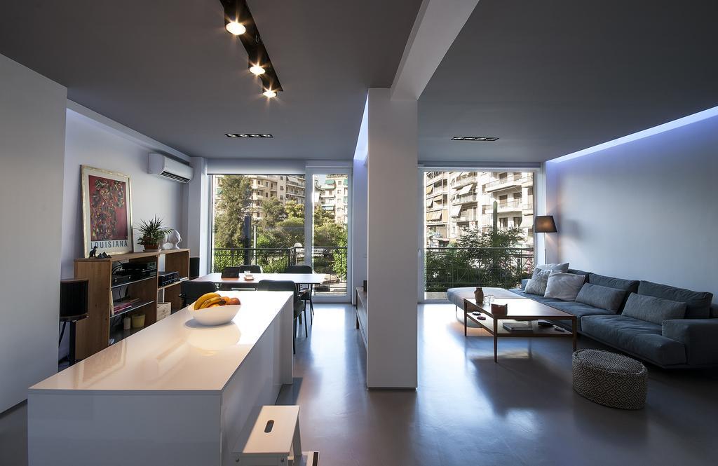 Chic Hotel Атина Екстериор снимка