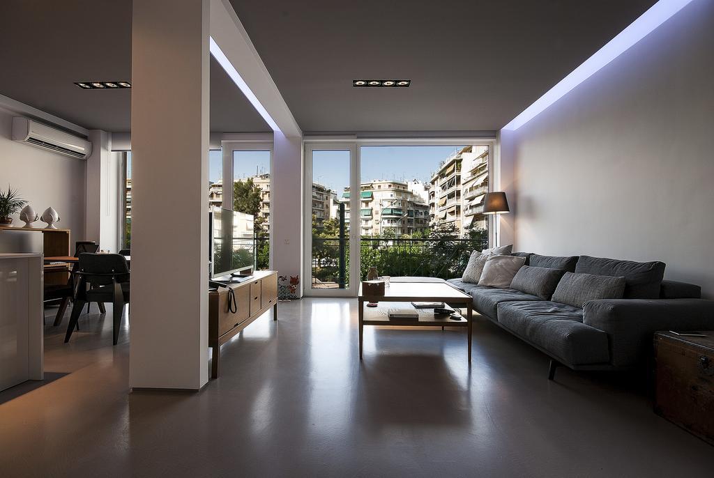 Chic Hotel Атина Екстериор снимка