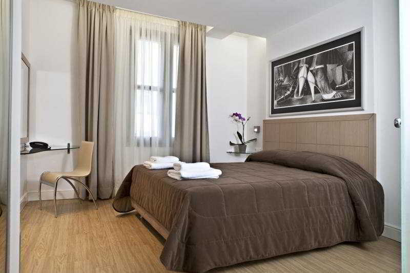 Chic Hotel Атина Стая снимка